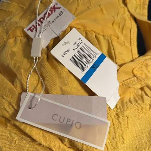 CUPIO Sz XL yellow sleeveless textured split collar ties top blouse - Picture 7 of 8